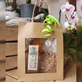 Coffret 200g d'Apéri'Drômois et 1 bouteille d’huile de noix de 50cl