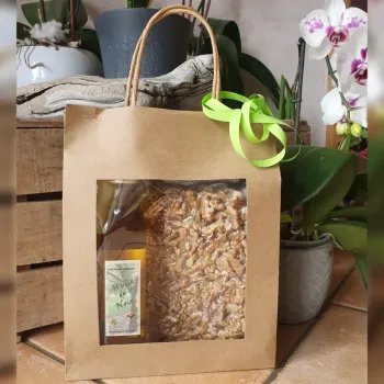 Coffret 500g de noix décortiquées (cerneaux) et 1 bouteille d’huile de noix de 50cl