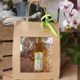 Coffret 200g de noix décortiquées (cerneaux), 200g d'Apéri'Drômois et 1 bouteille d’huile de noix de 25cl