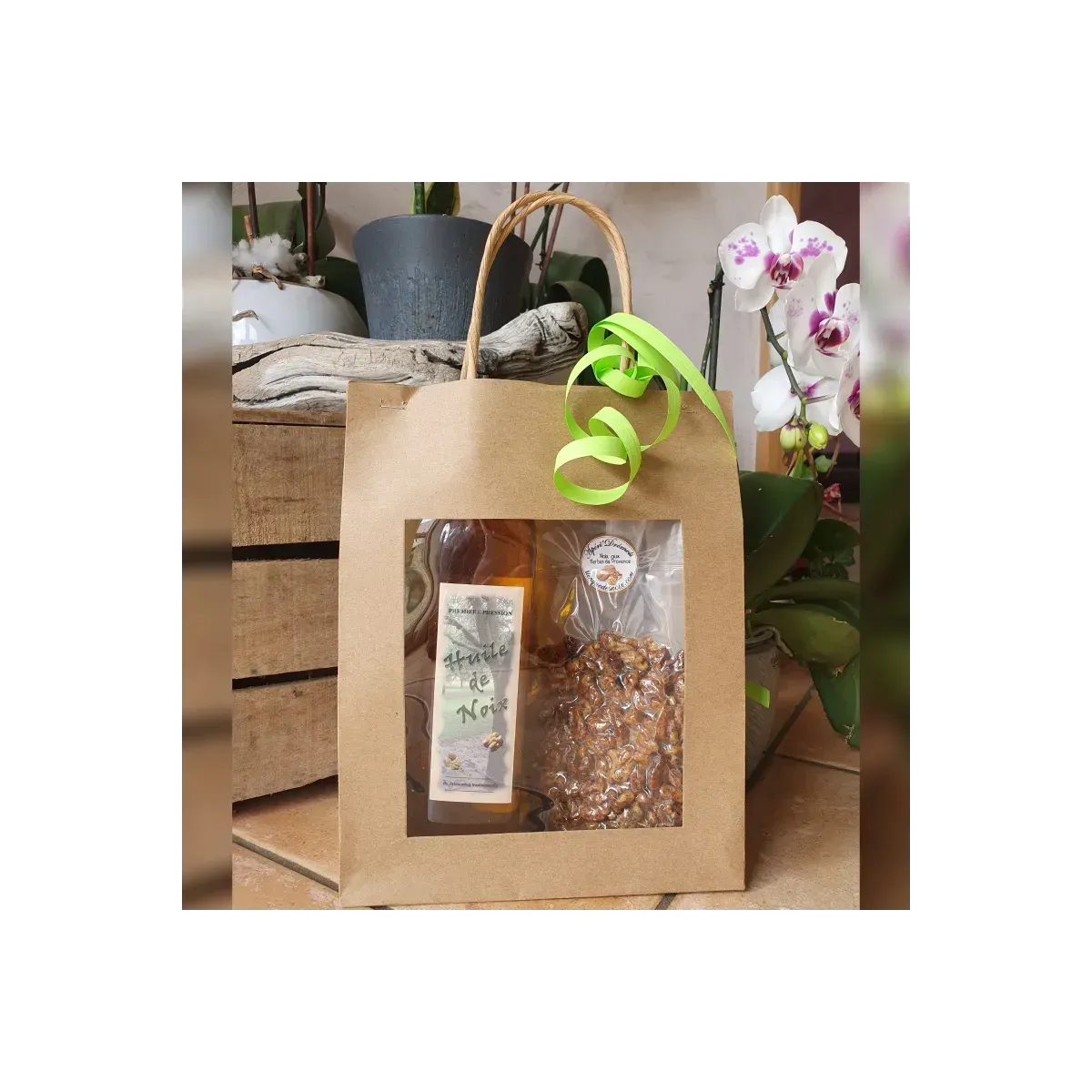 Coffret 200g d'Apéri'Drômois et 1 bouteille d’huile de noix de 50cl