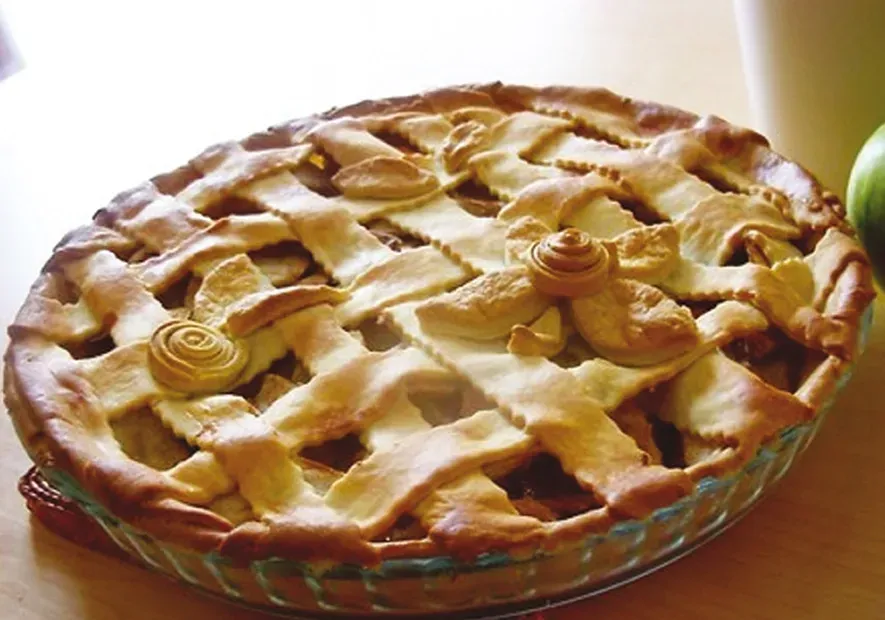 Pie aux Pommes et aux Noix