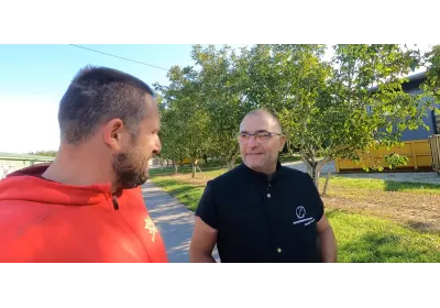 Dans les coulisses de la récolte : Gael Blard nous rend visite pour la saison des noix