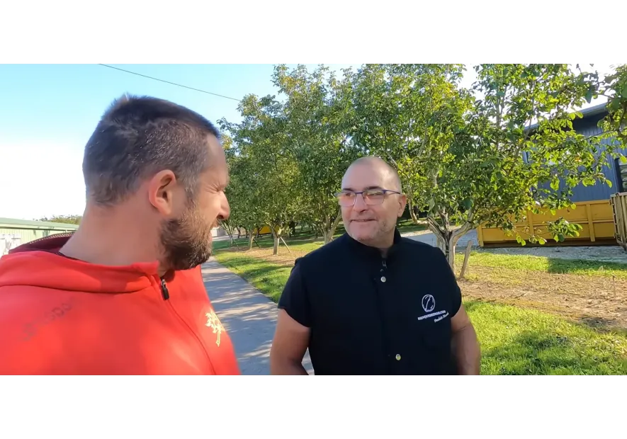 Dans les coulisses de la récolte : Gael Blard nous rend visite pour la saison des noix